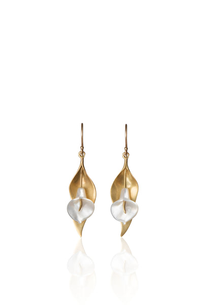 Cala Lily Earrings in 14k Gold with Mother of Pearl